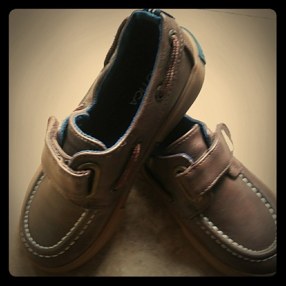 Boys Brown Nautica Shoes - Picture 1 of 2